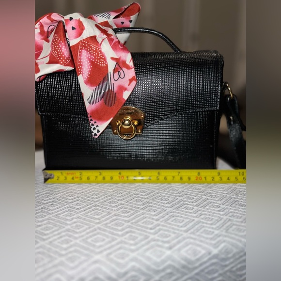 Marie Claire Paris Leather Crossbody and Twilly scarf - Picture 4 of 9